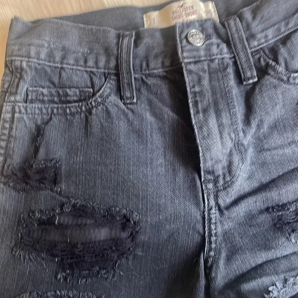 Hollister ripped high rise short shorts - Picture 10 of 10